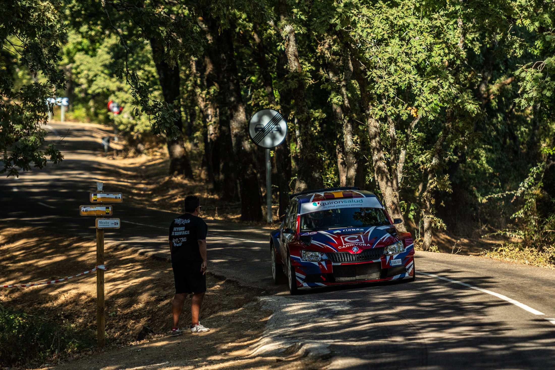 GRT Rally Team en tramo arbolado